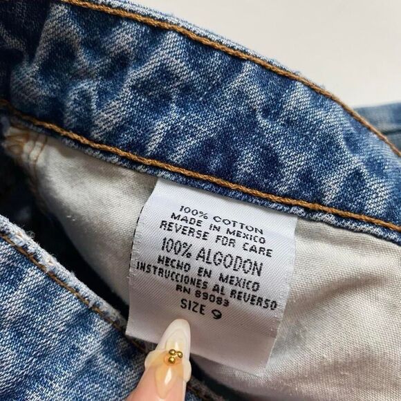 L.e.i. Vintage denim shorts - Picture 5 of 8